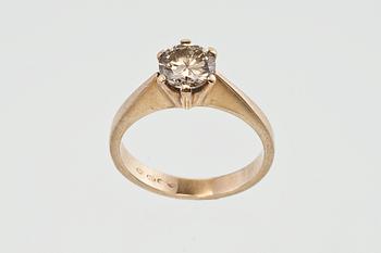 A DIAMOND RING 0,75 ct.