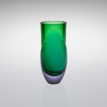 HEIKKI ORVOLA, VAS, glas, "Blomma". Signerad Nuutajärvi Notsjö, etikettmärkt 1971-75.