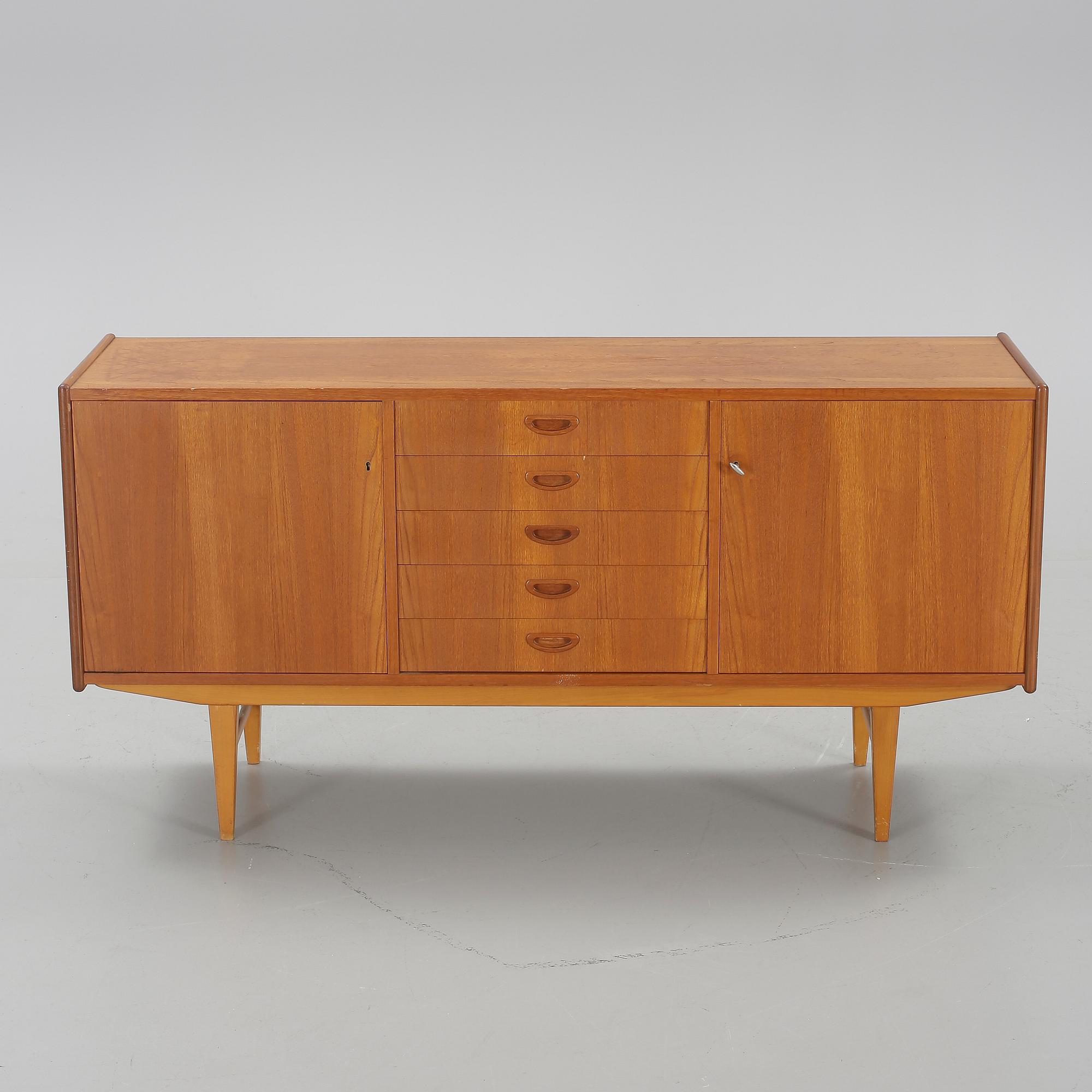 SIDEBOARD, 1960-tal.