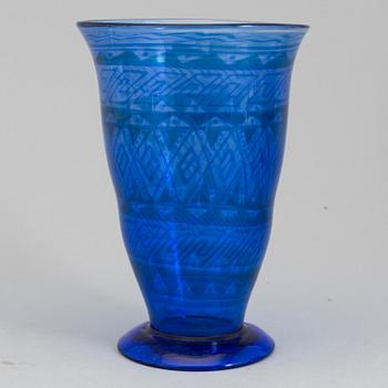 A Simon Gate 'graal' glass vase, Orrefors 1917.