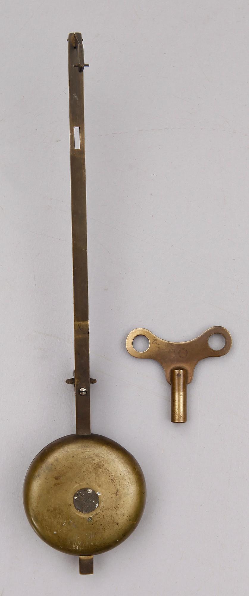 BORDSPENDYL, S Wartenberg, Paris, 1800-tal.