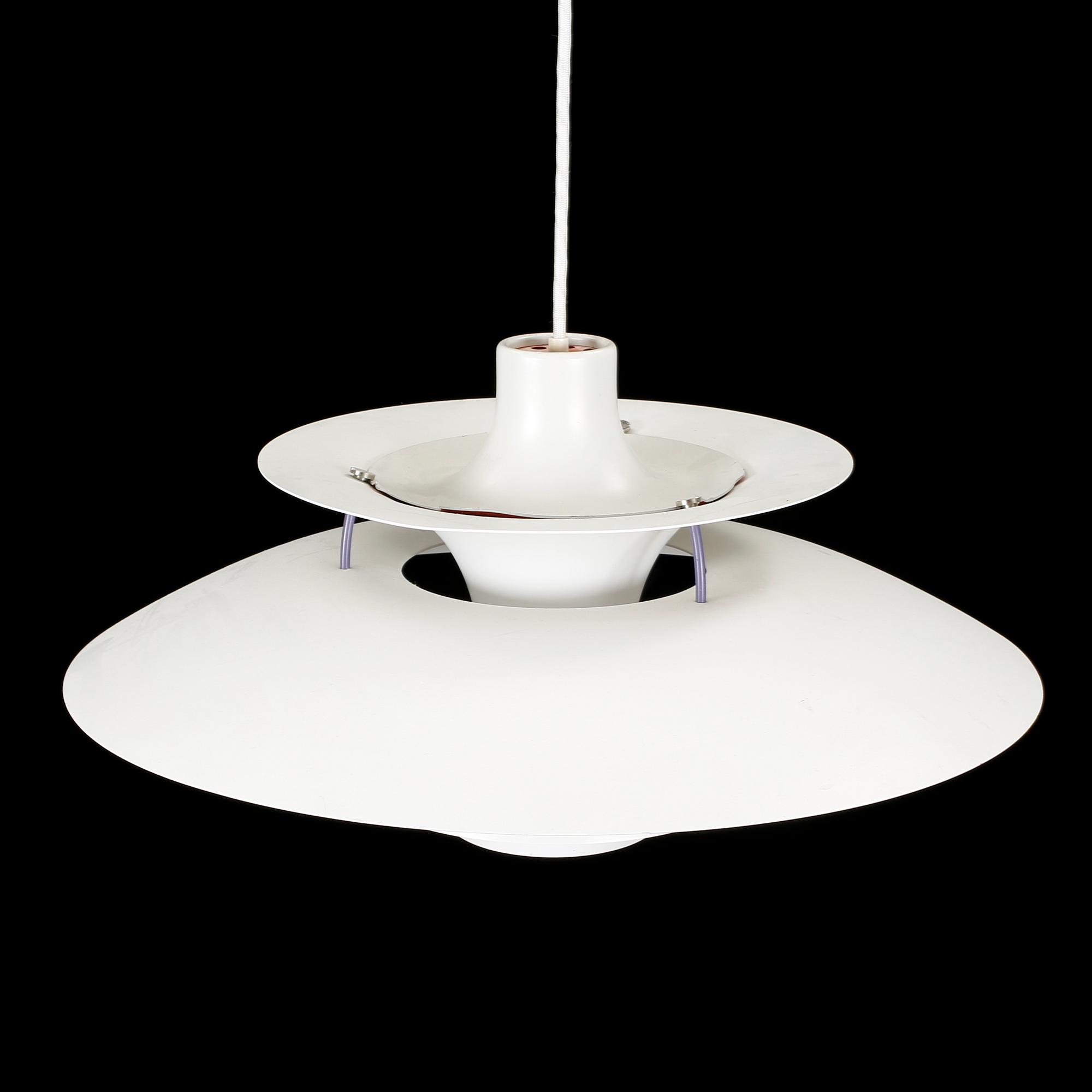 TAKARMATUR, PH-lampa. Poul Henningsen, Louis Poulsen, Danmark.