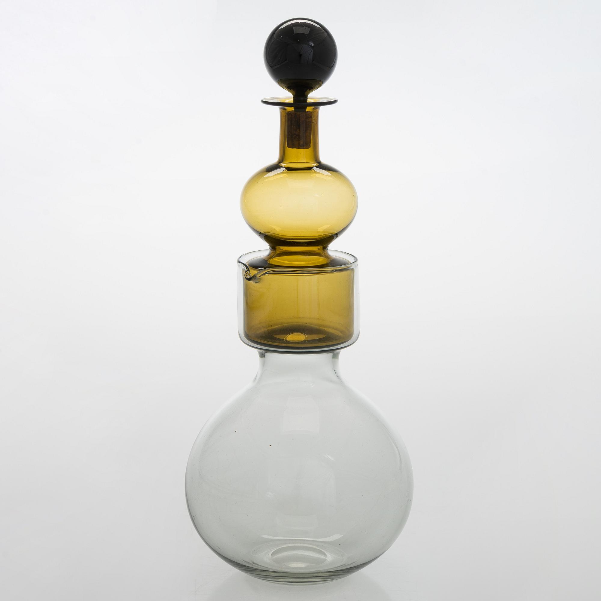 Kaj Franck, a decanter, KF 501  'The Bells of Kremlin', signed K. Franck, Nuutajärvi, Notsjö -61.