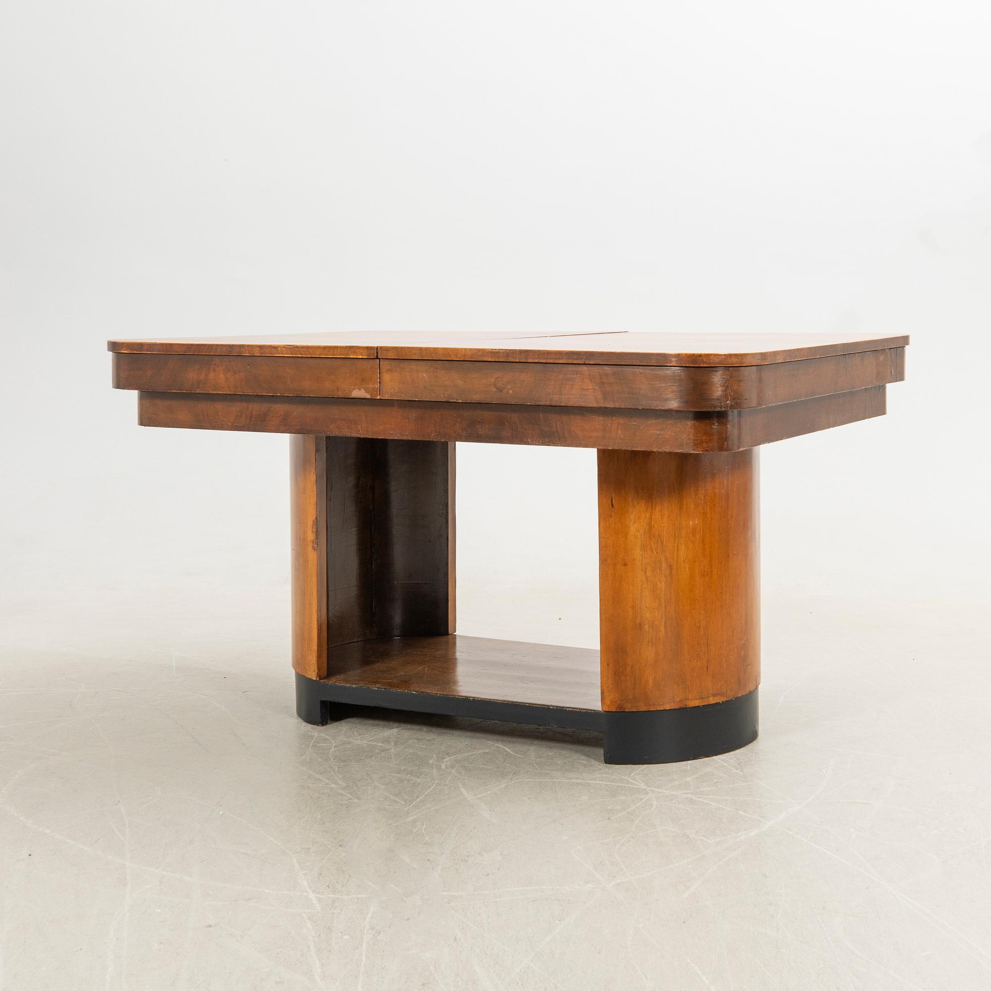 Bord, Art Deco, 1900-talets första hälft.