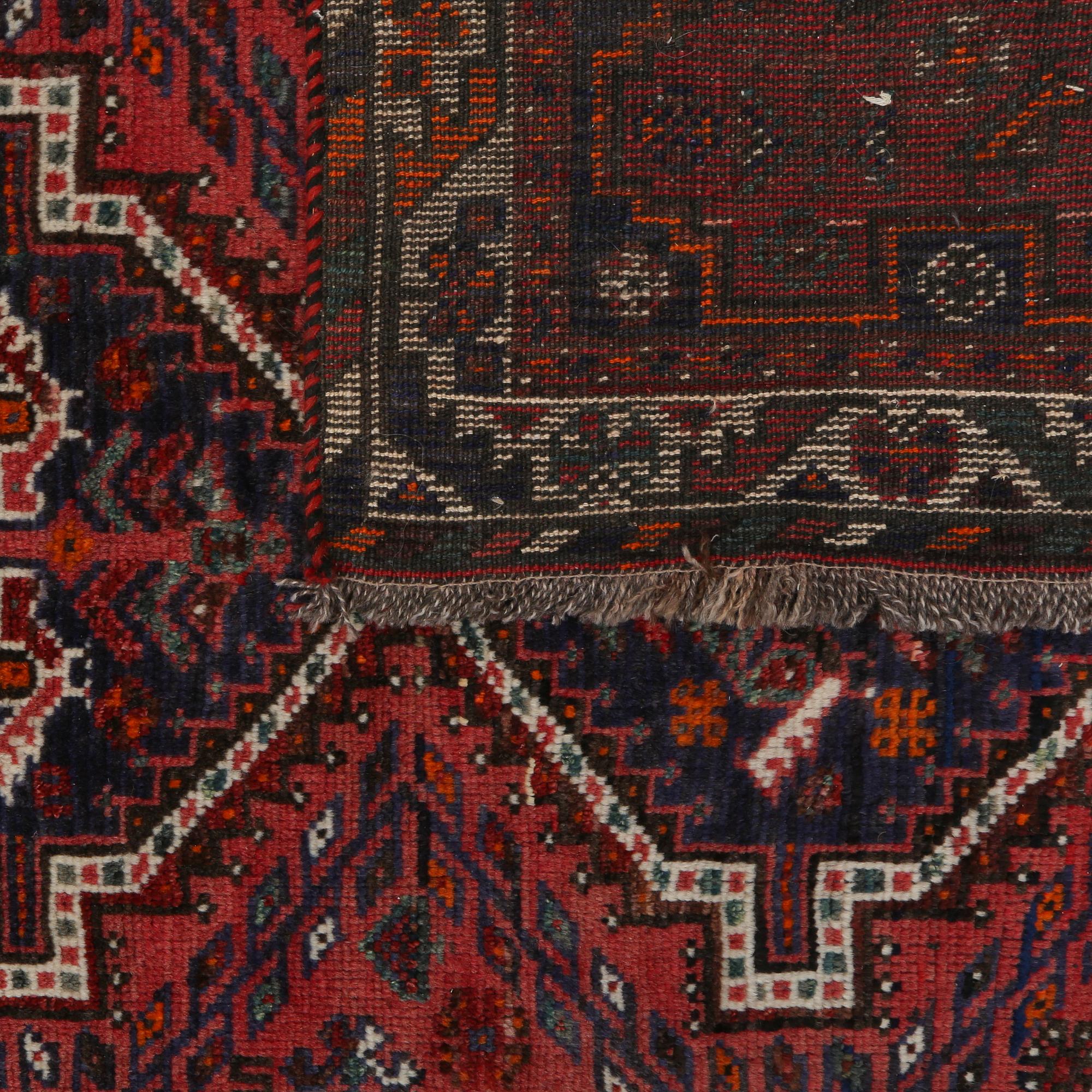 MATTA, Shiraz, 1900-talets senare del, 188 x 157 cm.