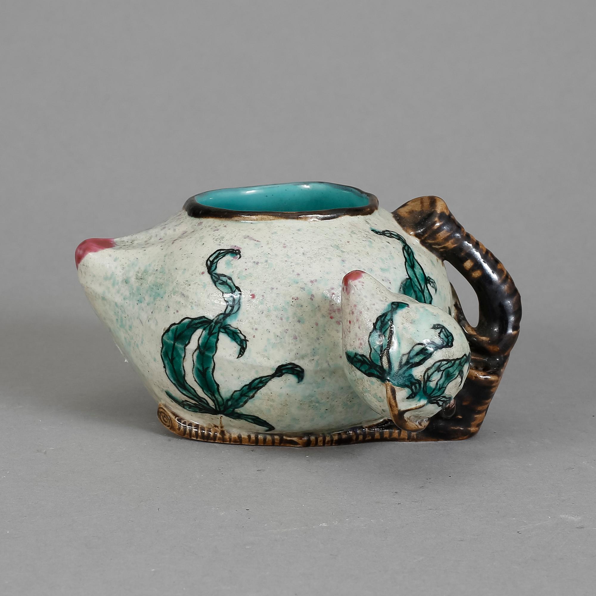 PENSELBAD, porslin. Kina, 1900-tal.