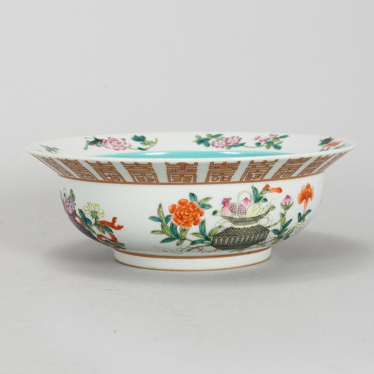 SKÅL, porslin. Modern tillverkning 1900-tal.