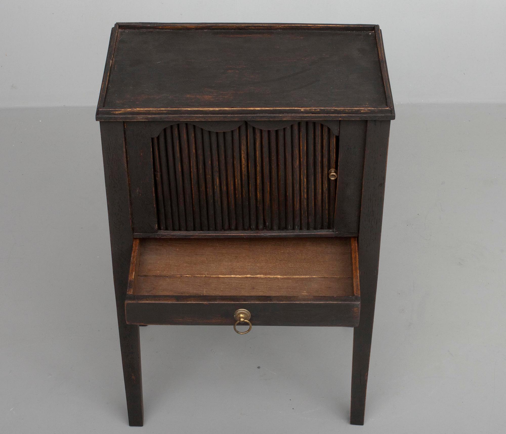 NATTDUKSBORD, 1800-tal.