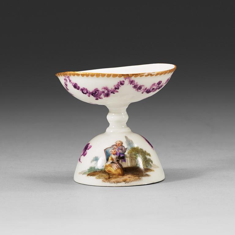 A Meissen eggcup, 18th Century.