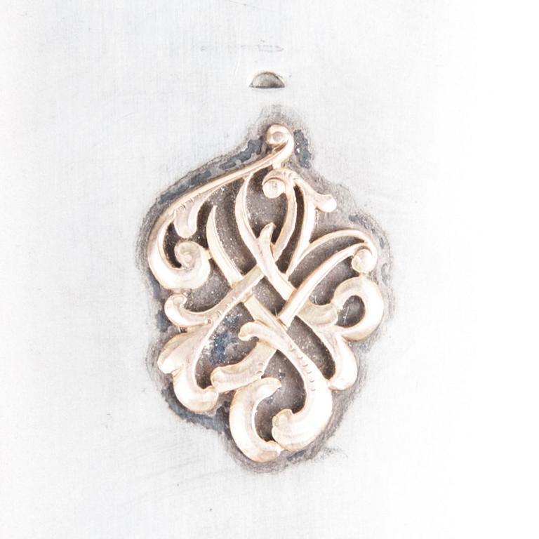 TÄNDSTICKSASK, silver, tyska stämplar. Vikt 35,4 g.