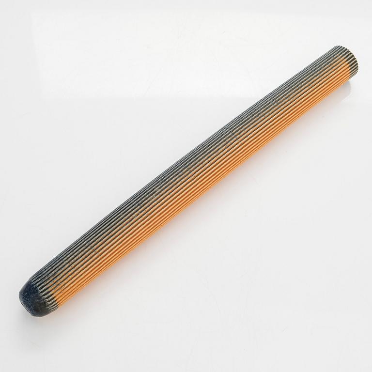 Fujiwo Ishimoto, a ceramic wall vase, signed and marked in the mass, Arabia Finland.