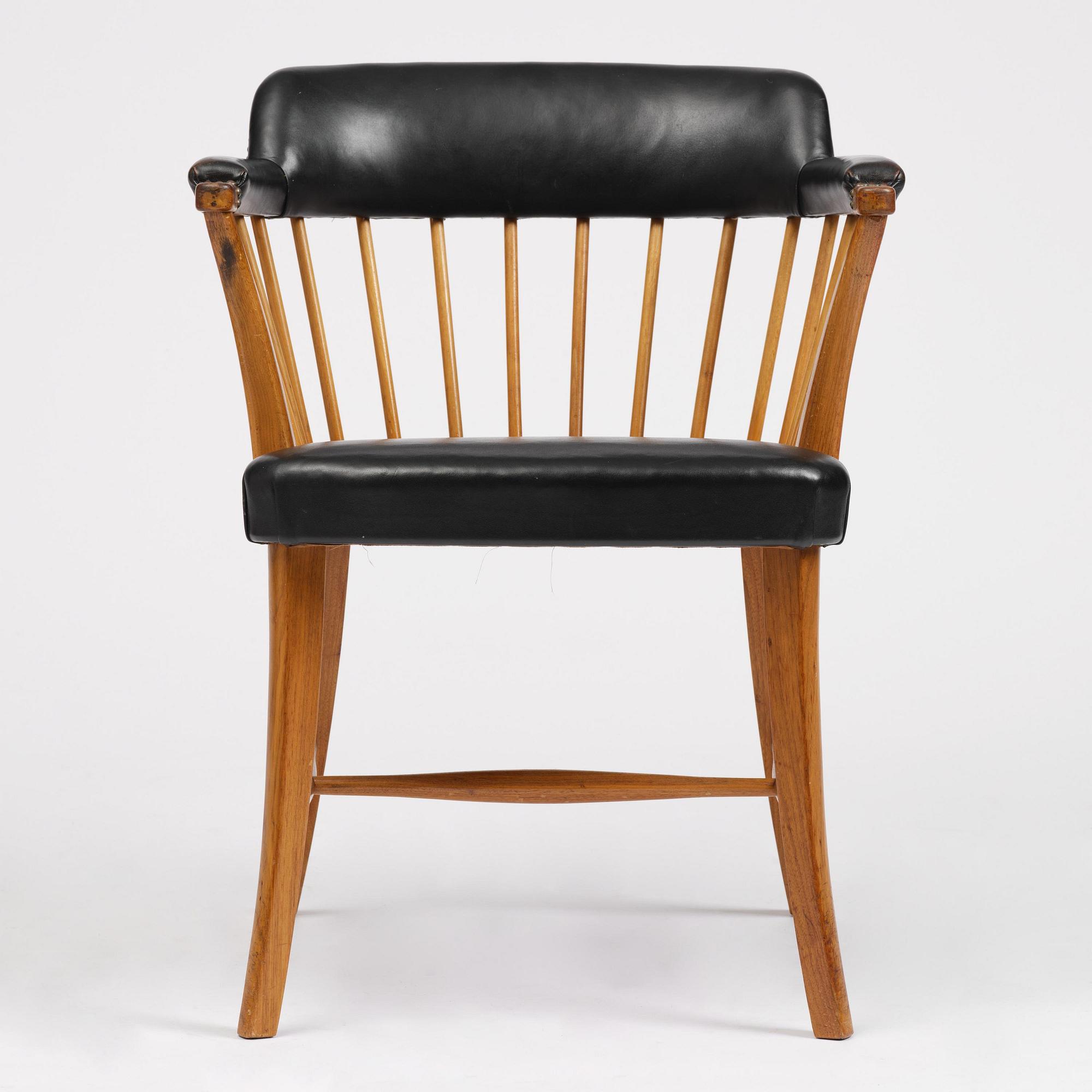 Josef Frank, karmstol, modell B 789A, ”Kaptensstol”, Firma Svenskt Tenn, 1960-tal.