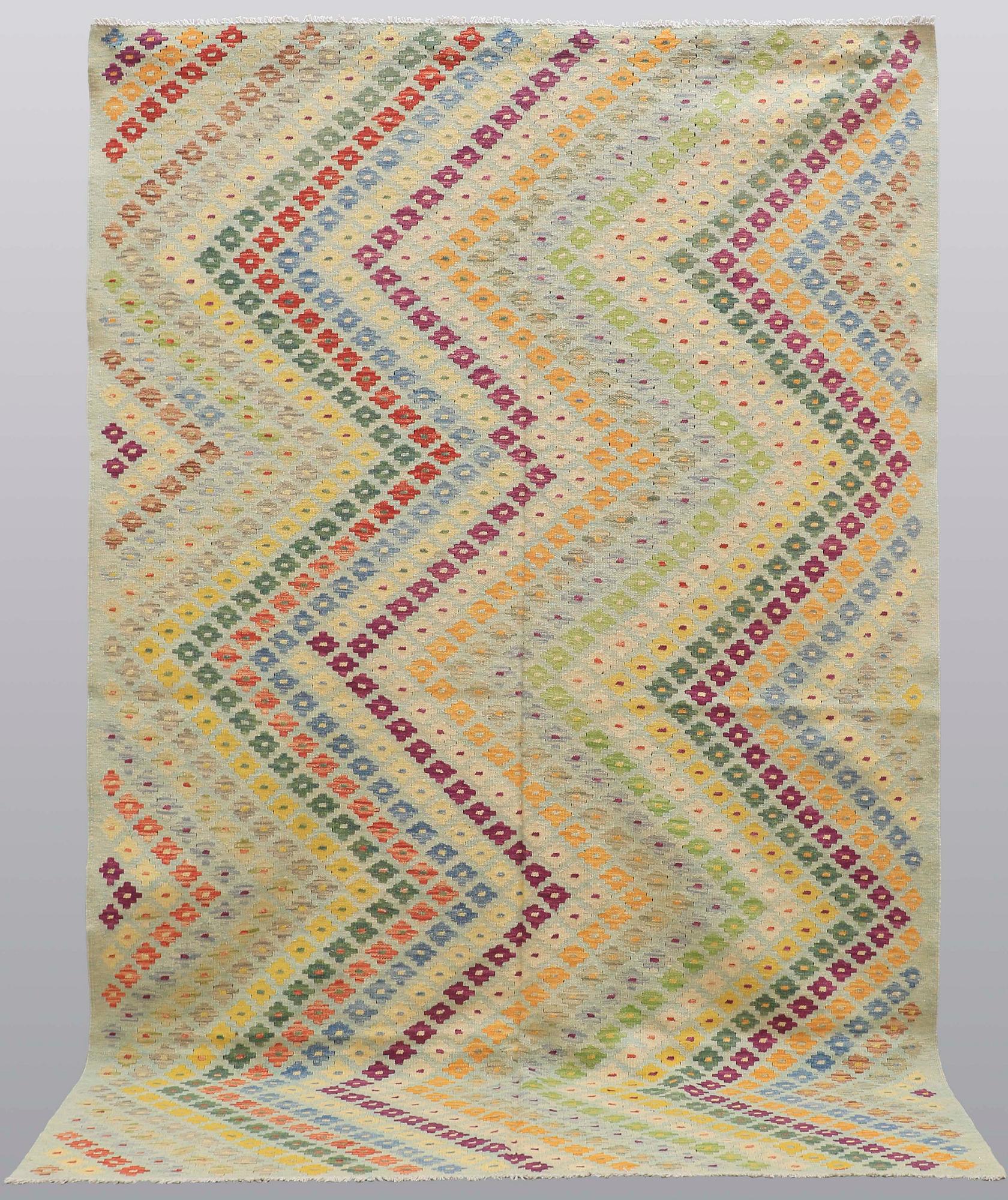 A Kelim carpet, 300 x 196 cm.