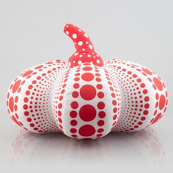 Yayoi Kusama, efter, objekt/multipel, “Soft Sculpture Pumpkin” (large).