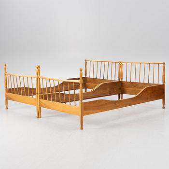 Josef Frank, a pair of bed frames, Svenskt Tenn, mid-20th century.