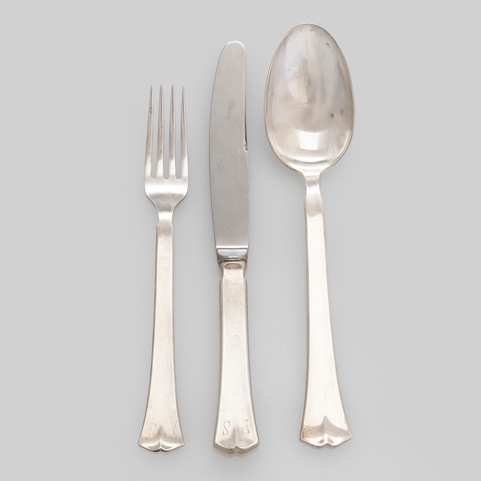 A 35-piece set of 'Jousi' (Bow) silver cutlery, Kultakeskus, Hämeeninna 1953-1979.