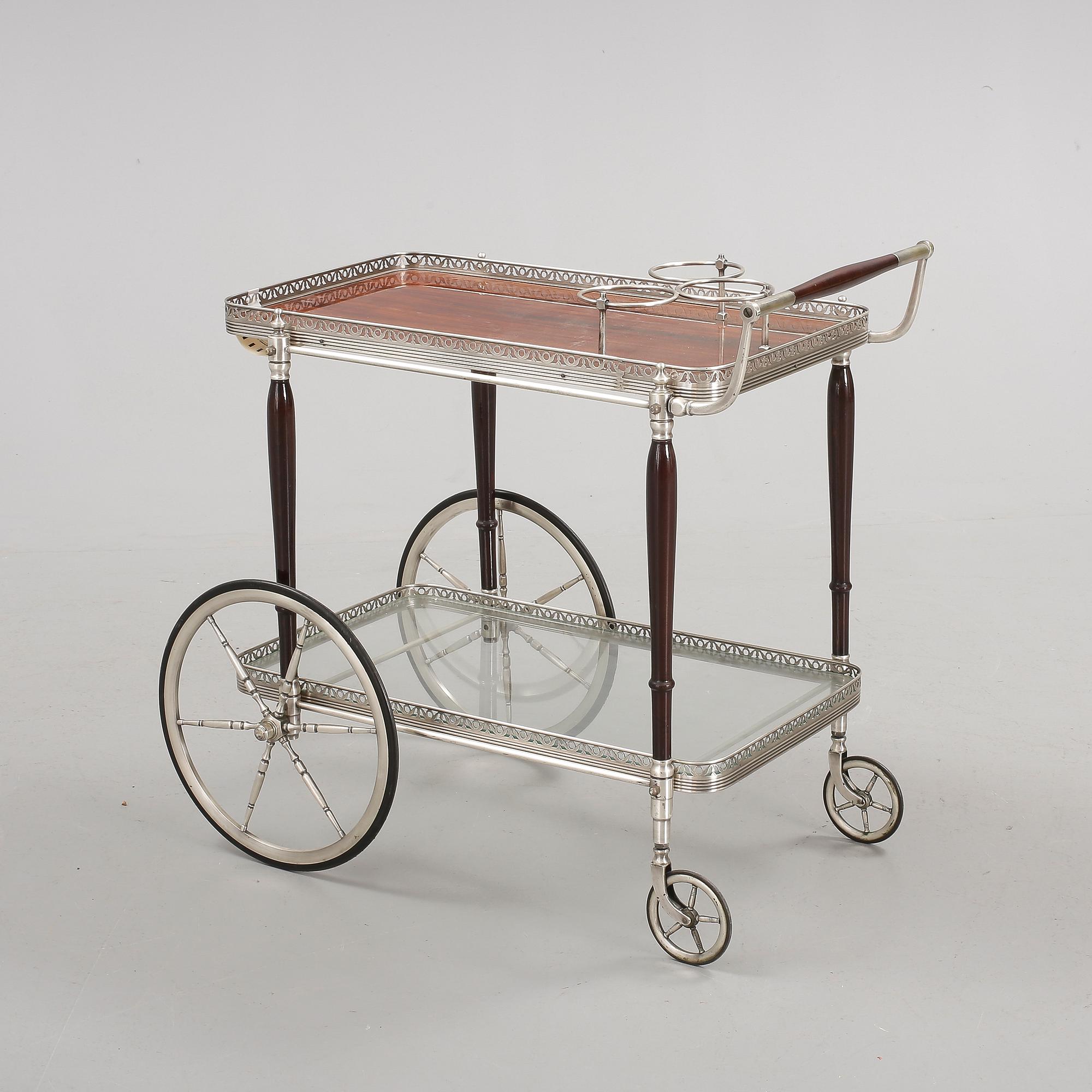 SERVERINGSVAGN, 1900-tal.