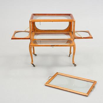 MONTERBORD, rokokostil, 1900-tal.