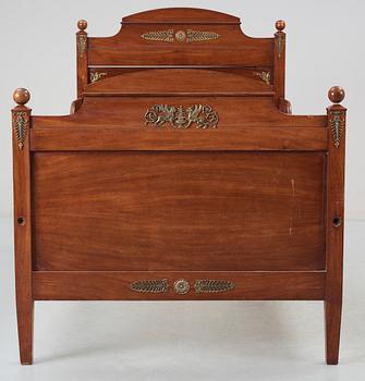 SÄNGRAM, empirestil, 1800-talets slut.