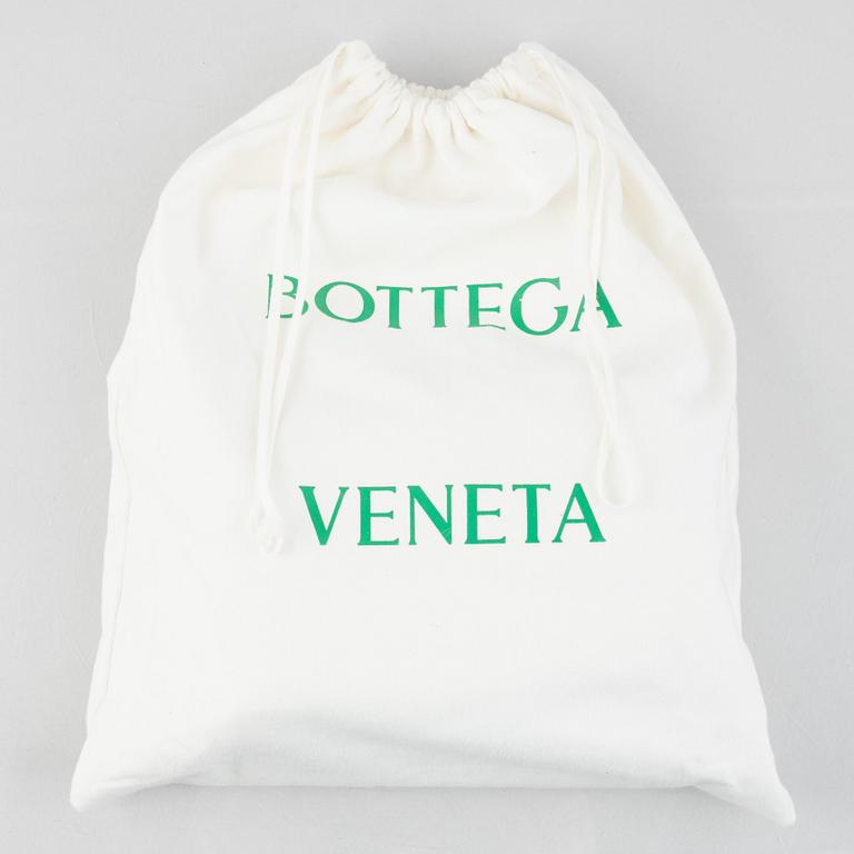 Bottega Veneta, väska, "Chain Casette".