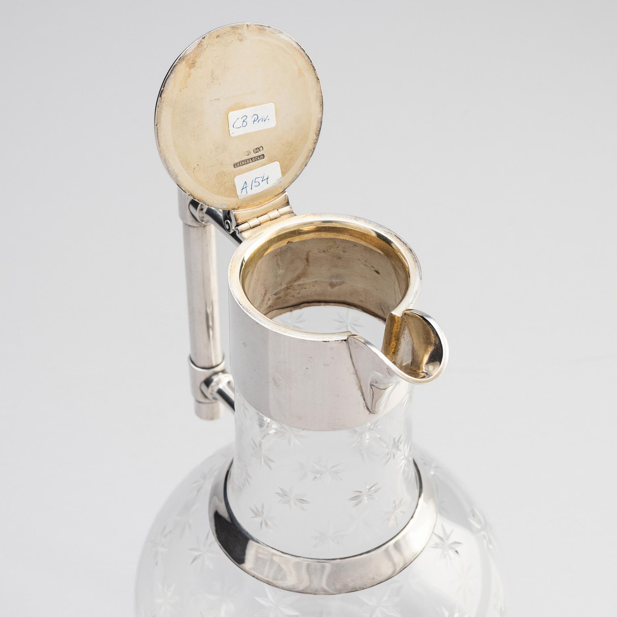 Karaff, slipat glas och silver, verkmästare Maria Linke, Shanks & Bolin, Moskva 1886.