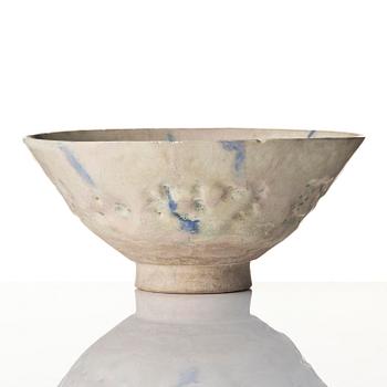 A glazed Kashan pottery bowl, Persia, around 1200 AD.