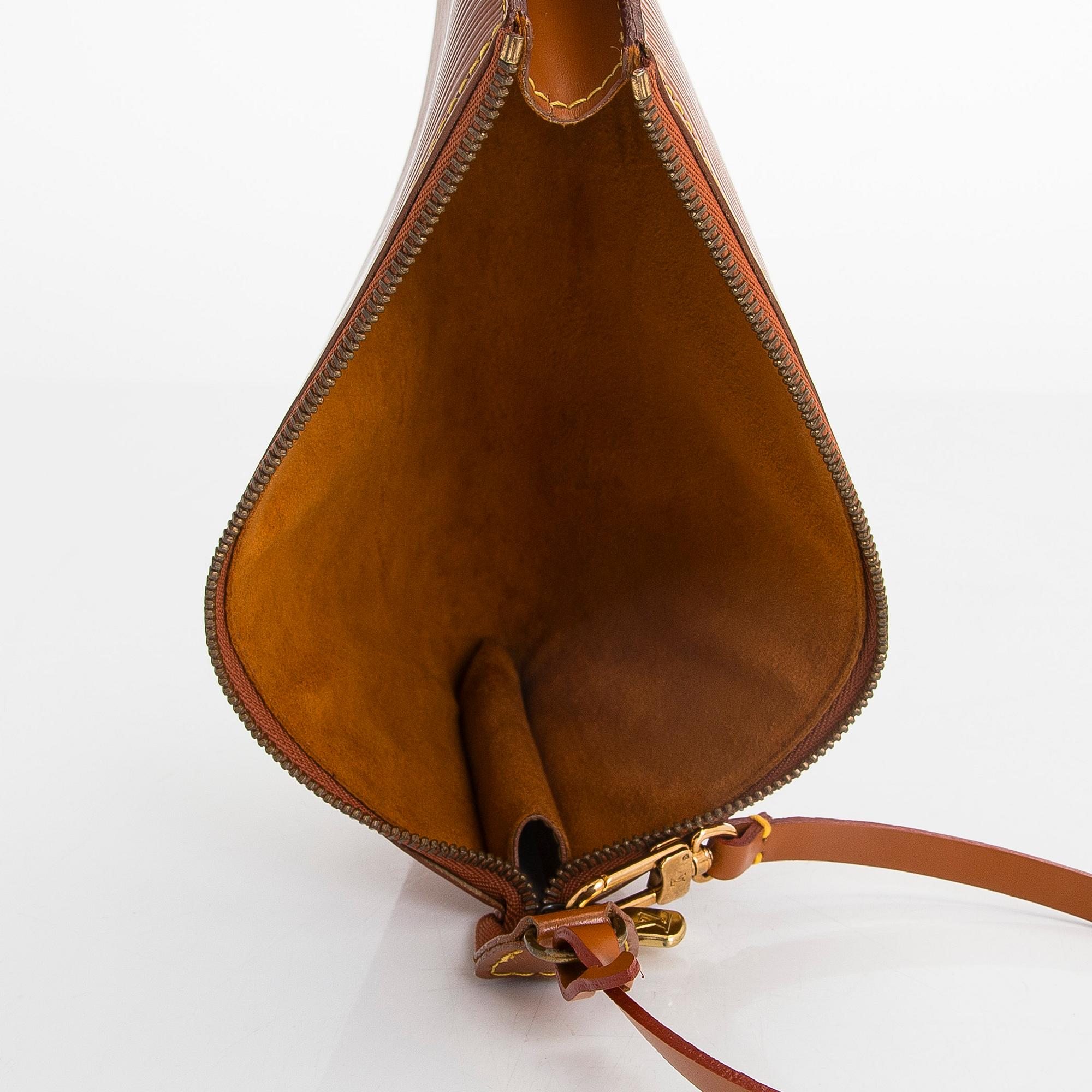 Louis Vuitton, an Epi leather 'Pochette' bag.