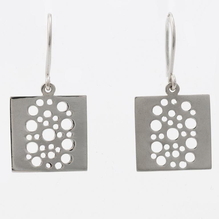 Liisa Vitali, necklace and a pair of earrings, sterling silver, Finland.