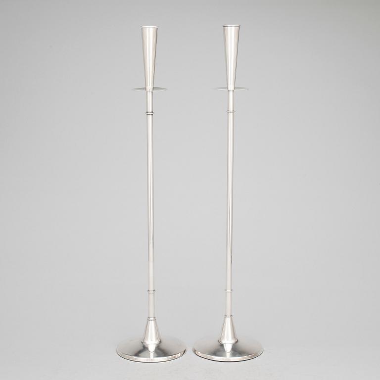 LJUSSTAKAR, ett par, silver, Tore Eldh, K&EC, Göteborg. 1962 samt 1966.