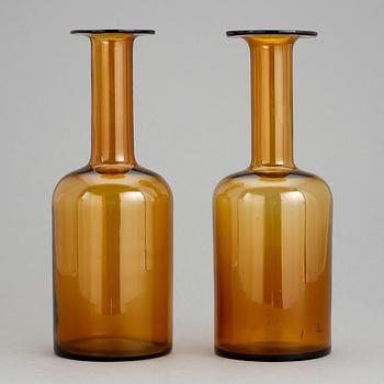 VASER, glas, 2 st, Otto Bauer, Kastrup/Holmegaard, 1900-talets andra hälft.