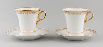 CHOKLADKOPPAR MED FAT, 1 par, porslin, Rörstrand, 1800-tal.