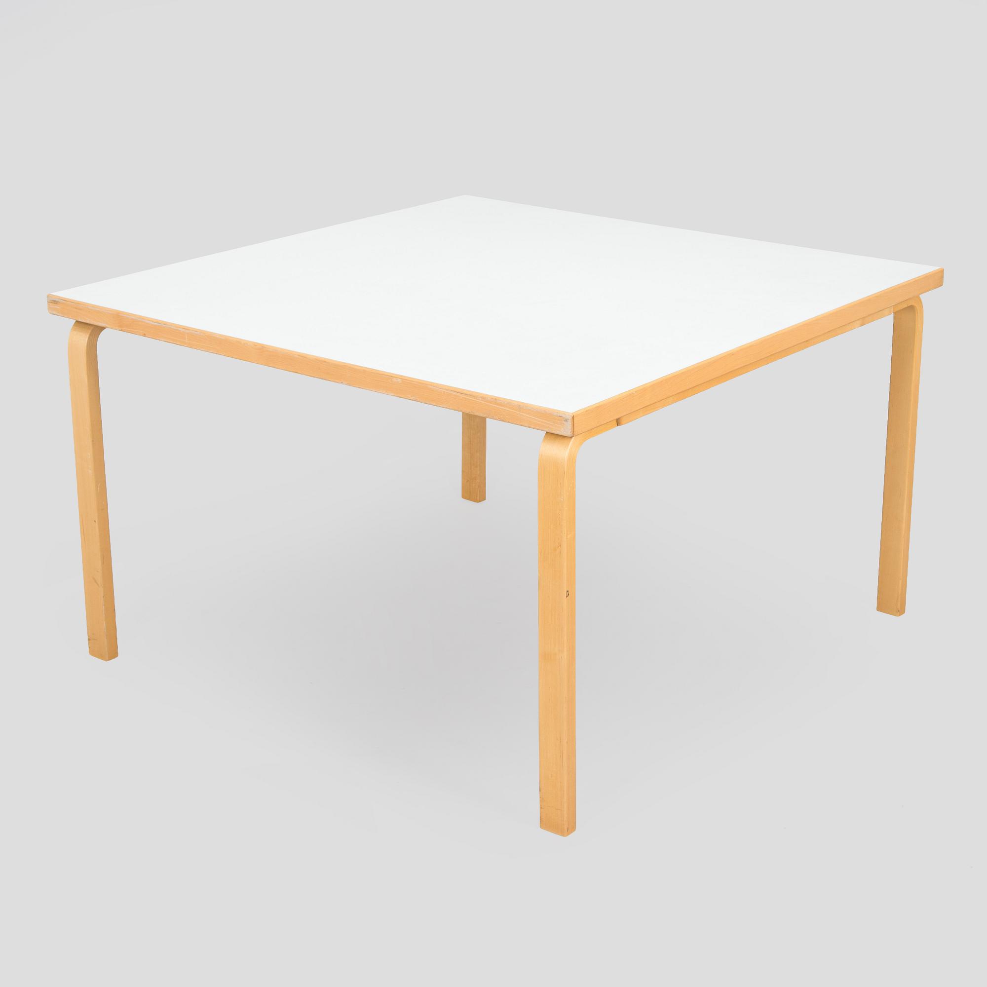 Alvar Aalto, bord, modell 84, Artek 2006.