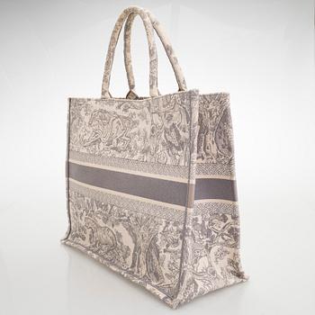 Christian Dior, "Book Tote", väska.