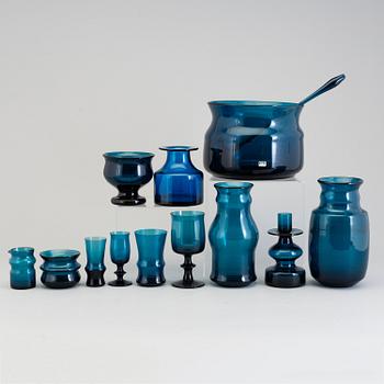 BERTIL VALLIEN, a 51 piece glass servis "Basun" for Boda, Sweden.