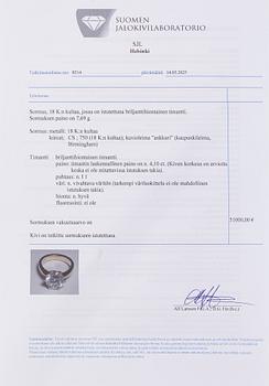 Sormus, 18K kultaa ja briljanttihiottu timantti, Birminham, Englanti.