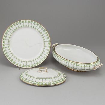 MATSERVIS, porslin, 59 delar, "Julia", Rörstrand, 1900-talets första hälft.