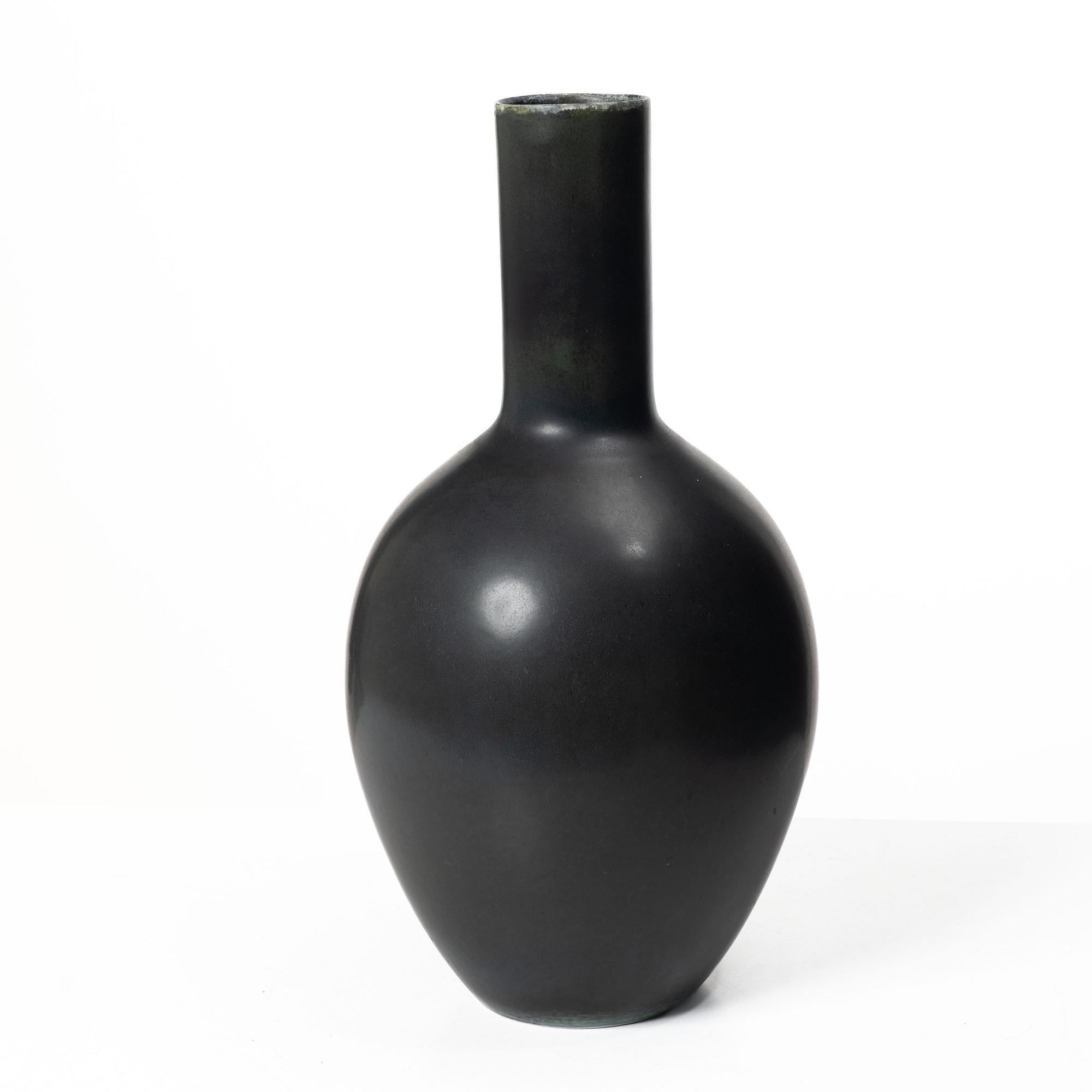 Carl-Harry Stålhane, A stoneware floor vase, Rörstrand.