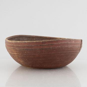 A turned bowl, Sweden, first part 19th century.