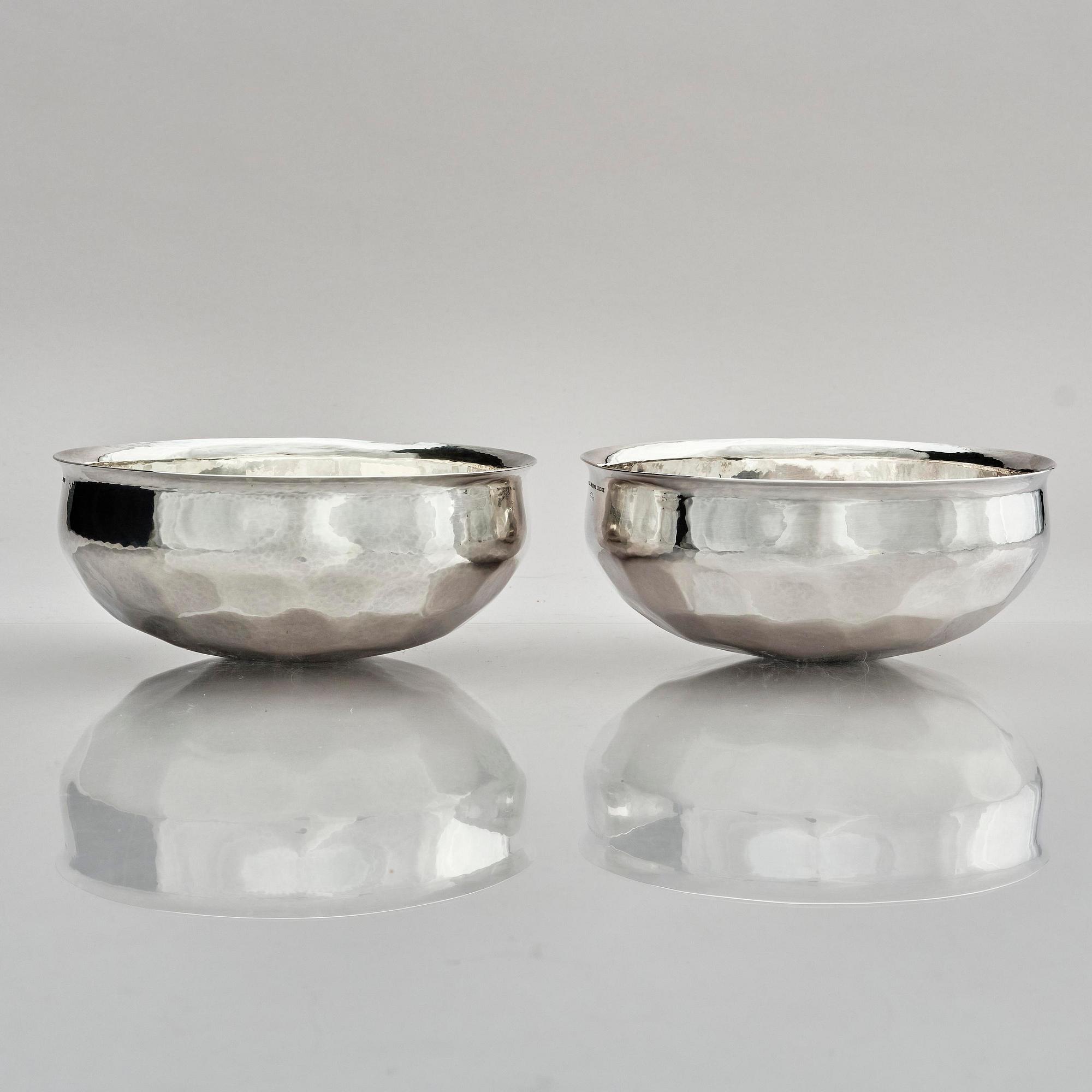 Bengt Liljedahl, a pair of sterling silver bowls, Stockholm, Sweden 1966.