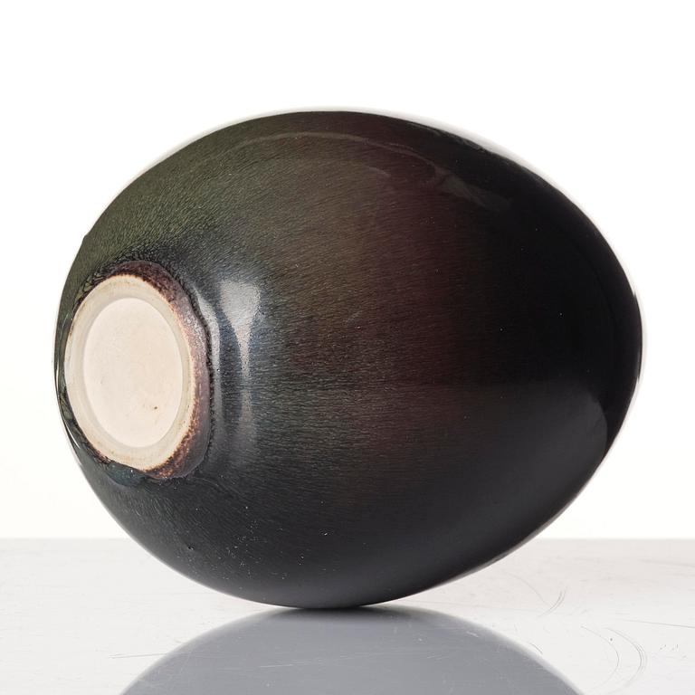 Stig Lindberg, a "Gnurgla" stoneware vase, Gustavsberg Studio, Sweden, 1960.