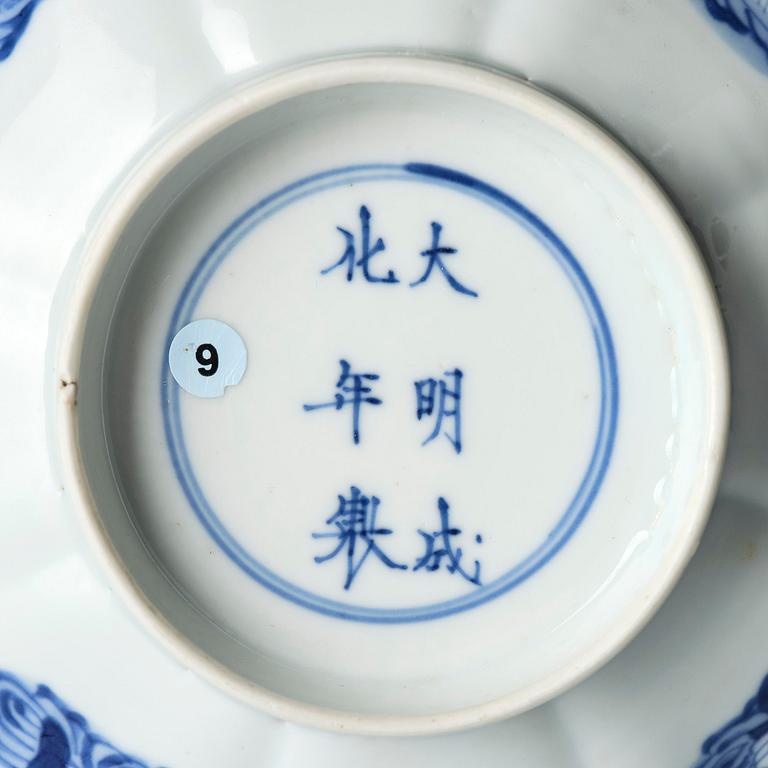 A blue and white 'immortals' bowl, Qing dynasty, Kangxi (1662-1722).