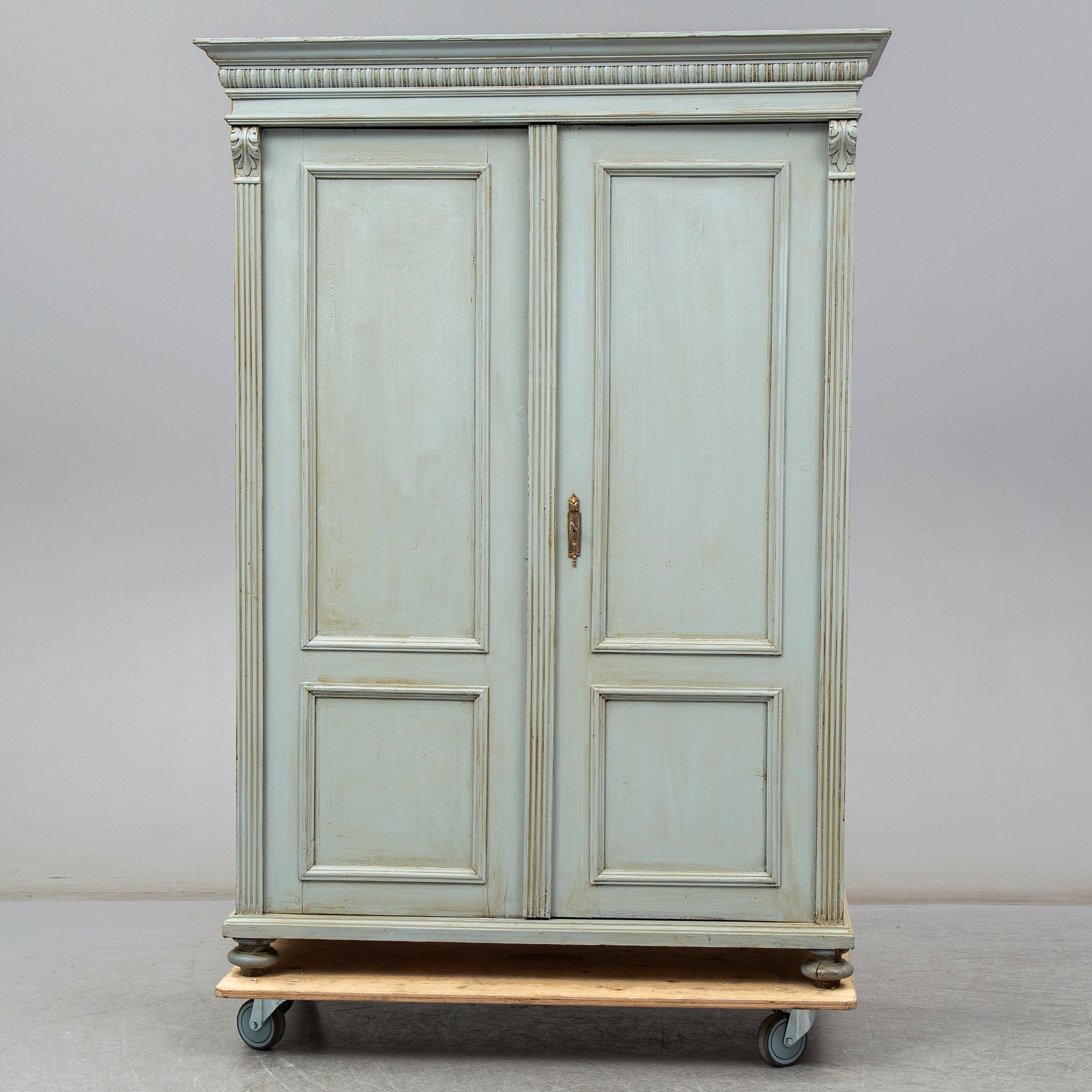 a cabinet from around 1900.