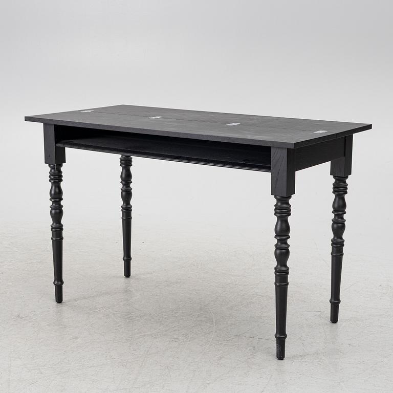 Marcel Wanders, a "Two top secretary desk", Moooi, Holland.
