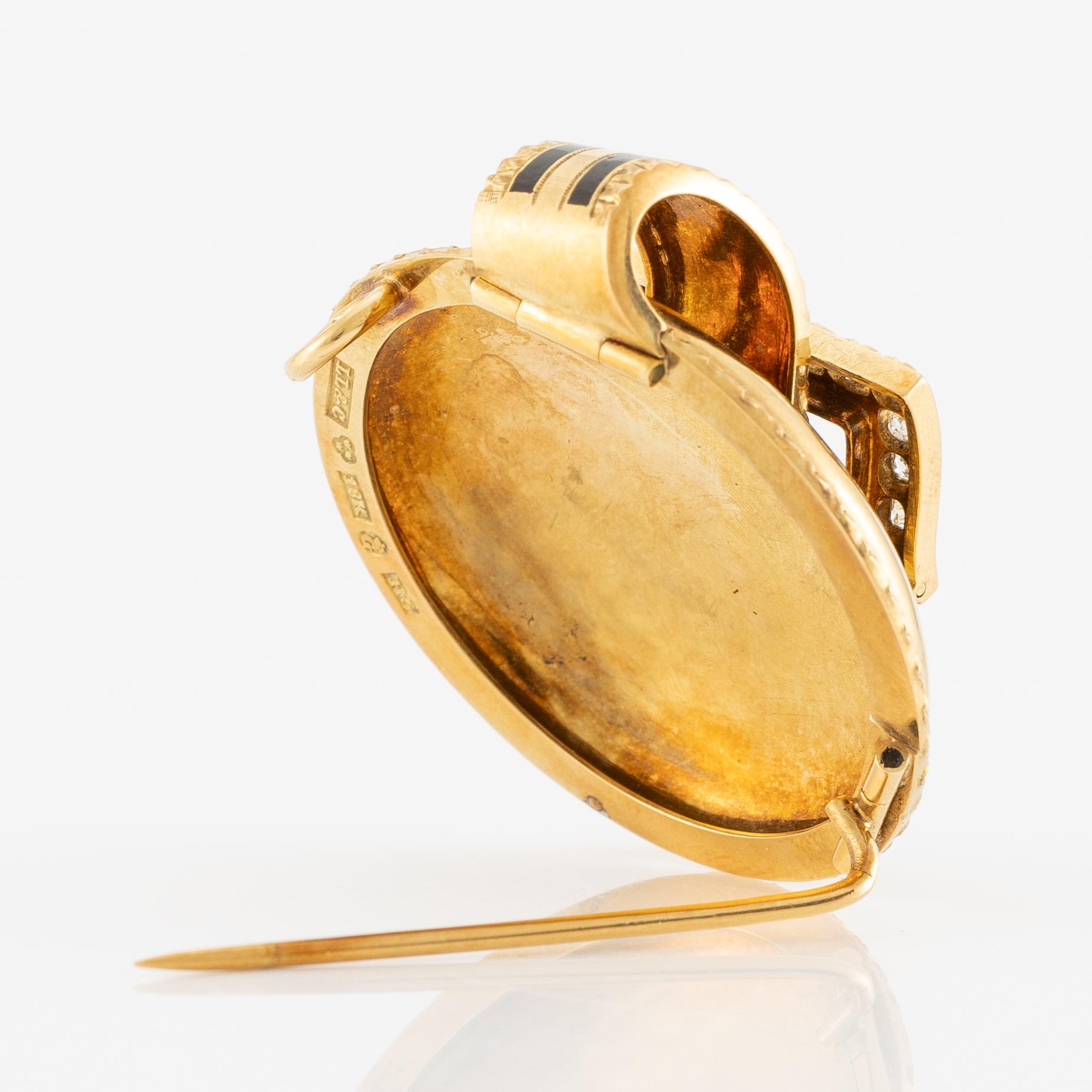 Brooch 18K gold with enamel and old-cut diamonds.