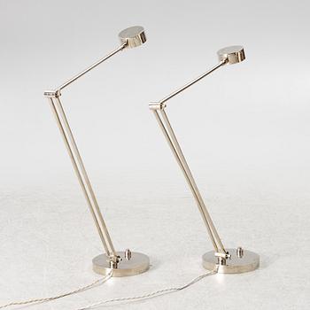 Michael & Lucy Vaughan, golvlampor, ett par "Faringdon", samtida.