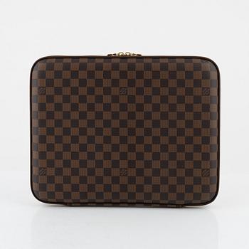 Louis Vuitton, A Damier Ebene laptop case, 2009.