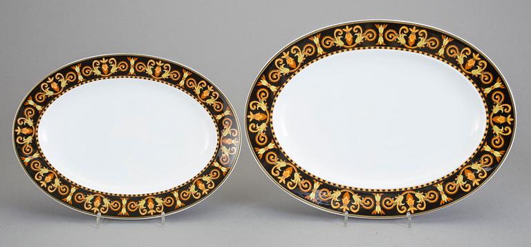 SERVISDELAR, 45st, porslin, mestadels "Barocco", Versace för Rosenthal.