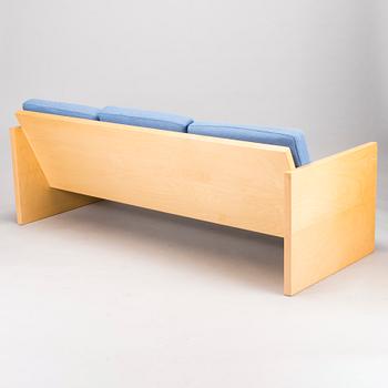 BEN AF SCHULTEN, a late 20th century '547A' sofa for Artek, Finland.