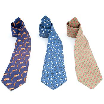 HERMÈS, three silk ties.