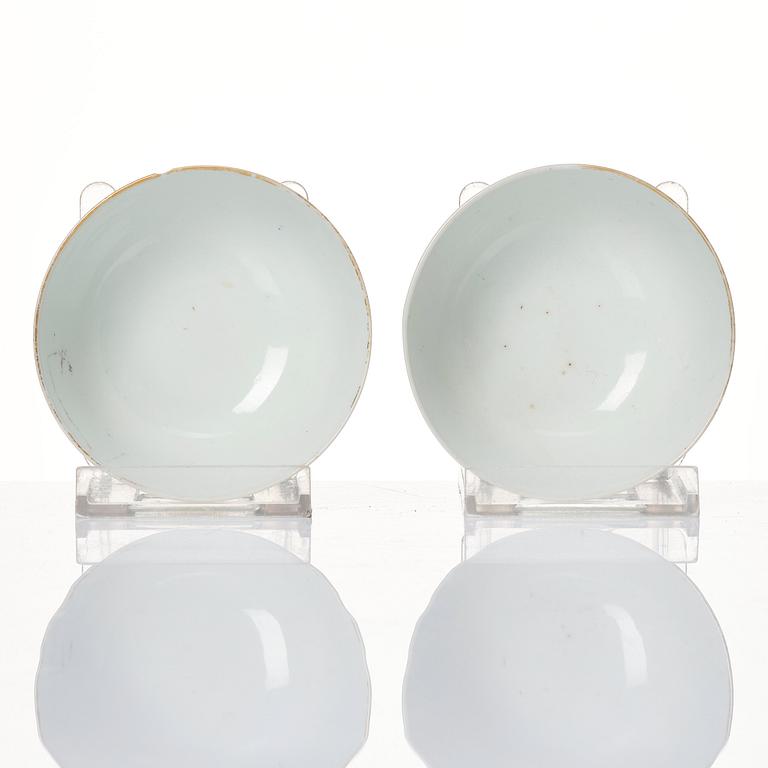 A pair of armorial cups with saucers, Qing dynasty, Qianlong (1736-95).